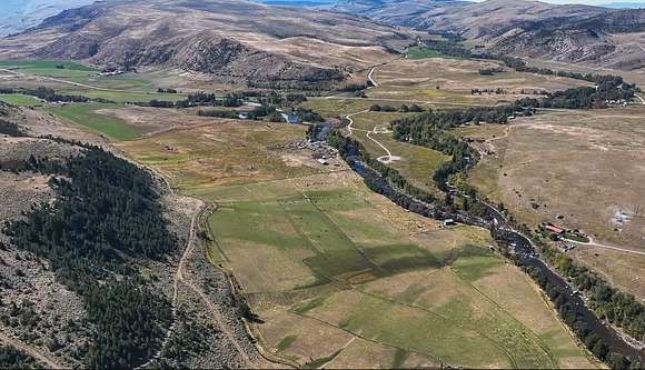 471 Acres of Land with Home for Sale in McLeod, Montana