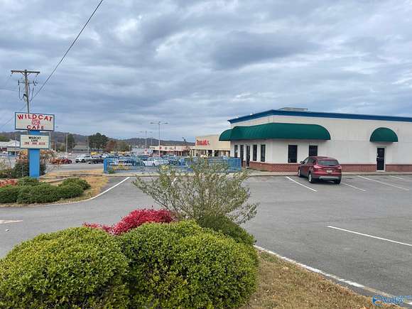 1.05 Acres of Commercial Land for Sale in Guntersville, Alabama