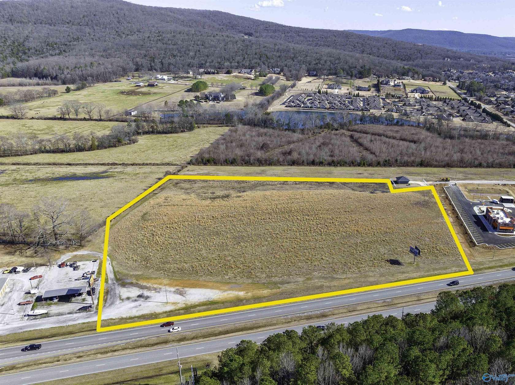 10.35 Acres of Land for Sale in Huntsville, Alabama