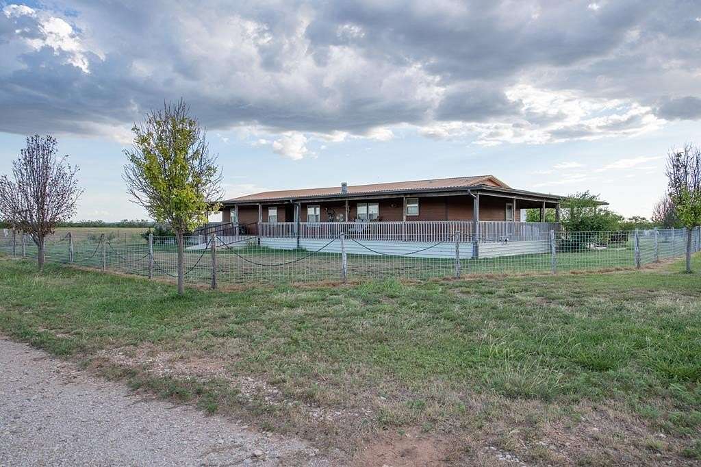 34 Acres of Land with Home for Sale in Blackwell, Texas