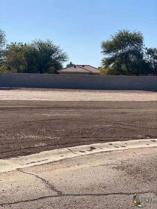 0.5 Acres of Residential Land for Sale in El Centro, California