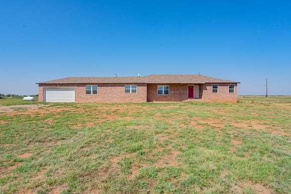 4.78 Acres of Residential Land with Home for Sale in Lubbock, Texas