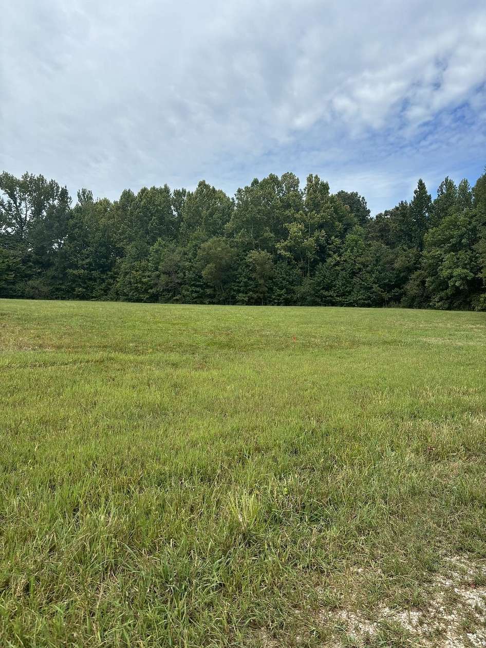 5 Acres of Residential Land for Sale in Rossville, Tennessee