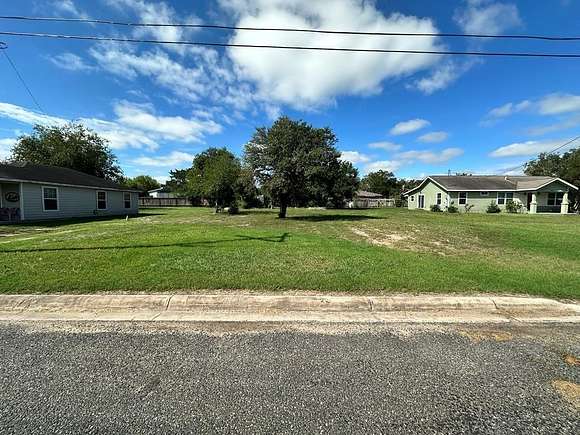 0.258 Acres of Residential Land for Sale in George West, Texas