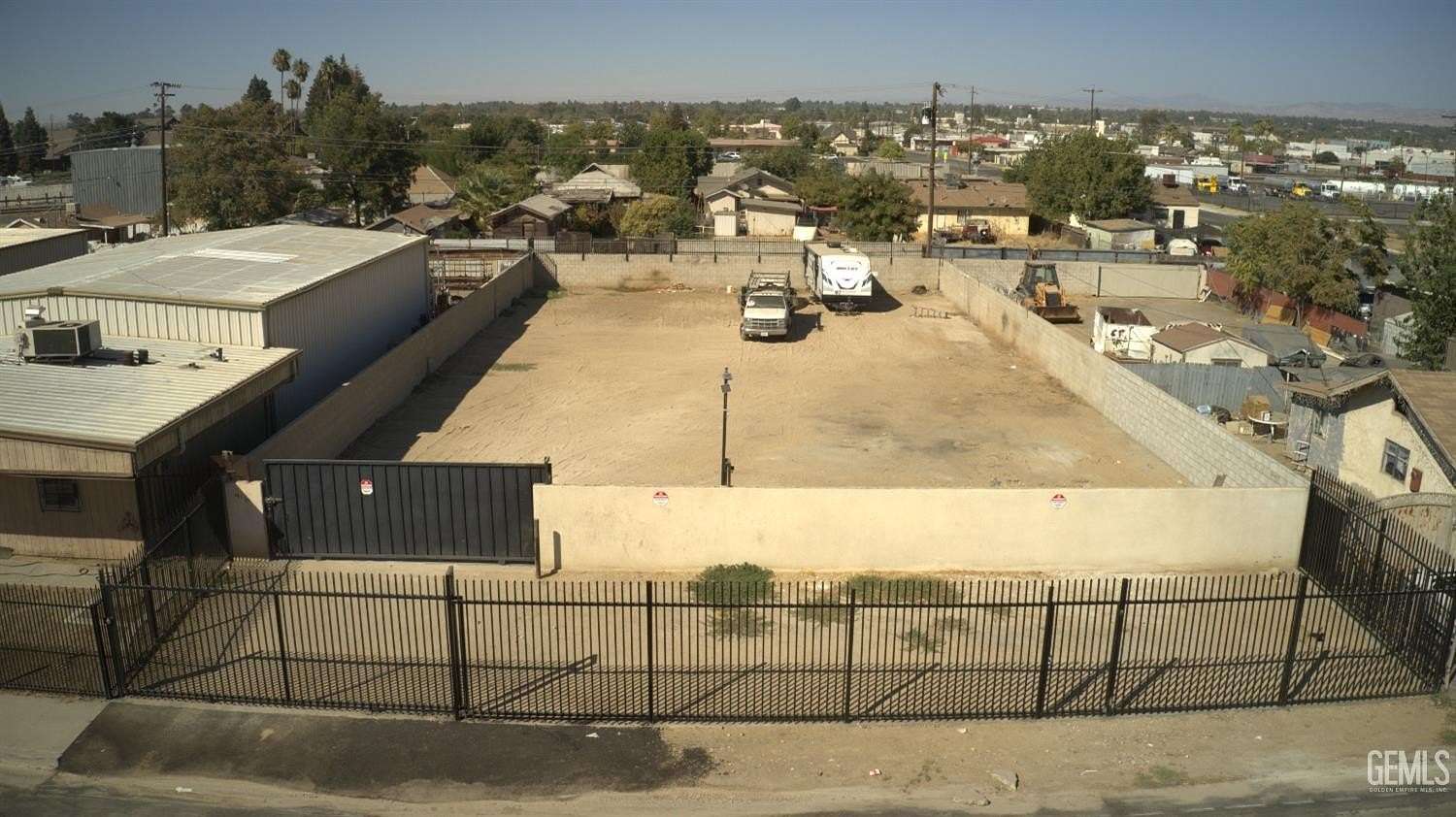 0.26 Acres of Commercial Land for Sale in Bakersfield, California