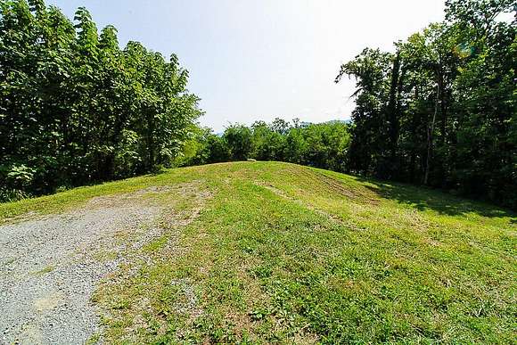 4.77 Acres of Residential Land for Sale in Gatlinburg, Tennessee