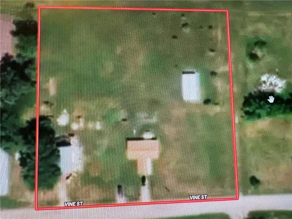 2 Acres of Residential Land for Sale in Burlington Junction, Missouri