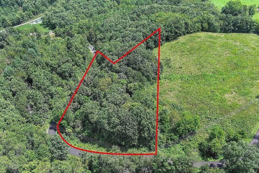 3.16 Acres of Residential Land for Sale in East Bernstadt, Kentucky