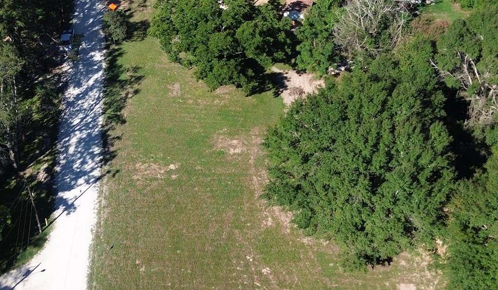 0.5 Acres of Residential Land for Sale in Crockett, Texas