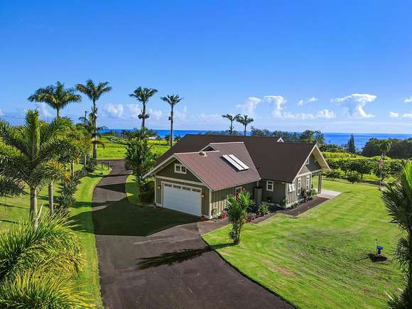 6.01 Acres of Residential Land with Home for Sale in Pepeekeo, Hawaii