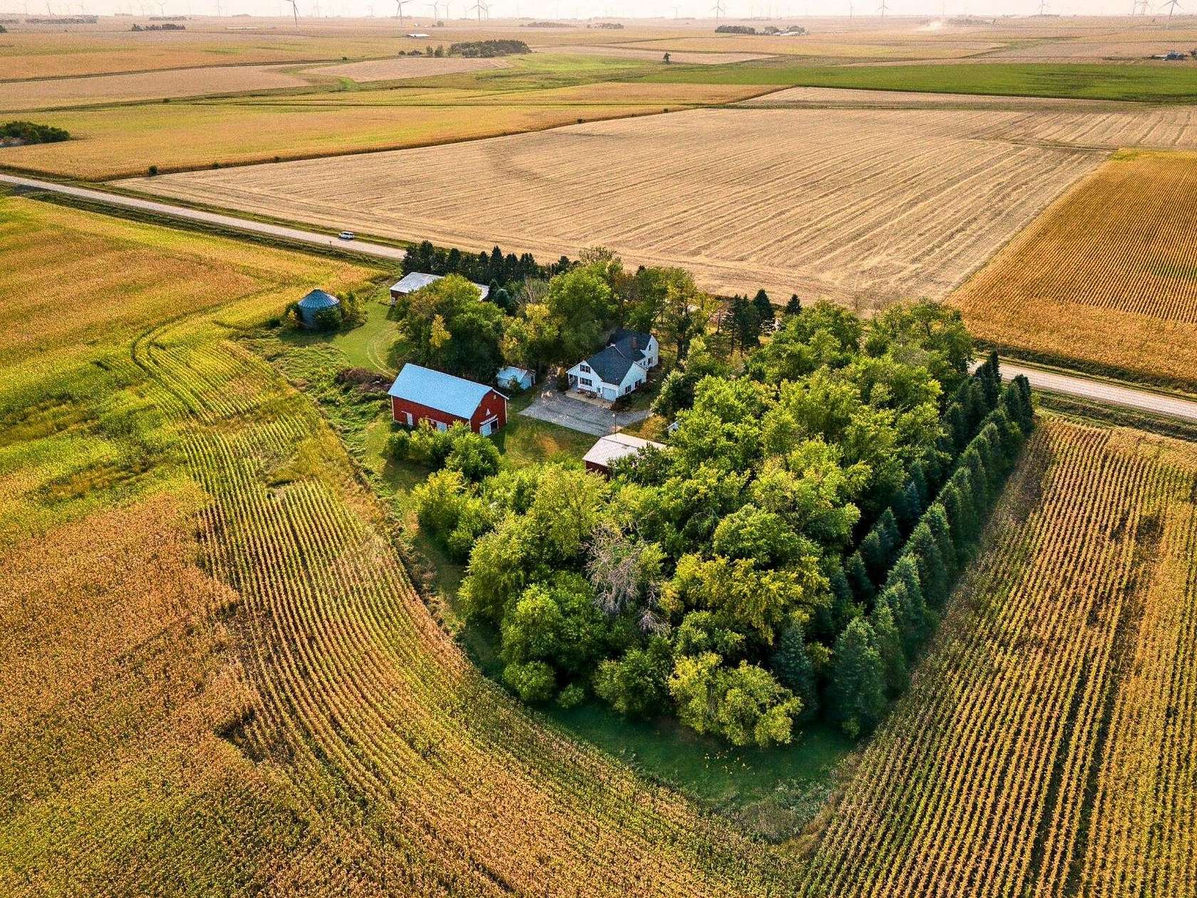 4.36 Acres of Residential Land with Home for Sale in Hartley, Iowa