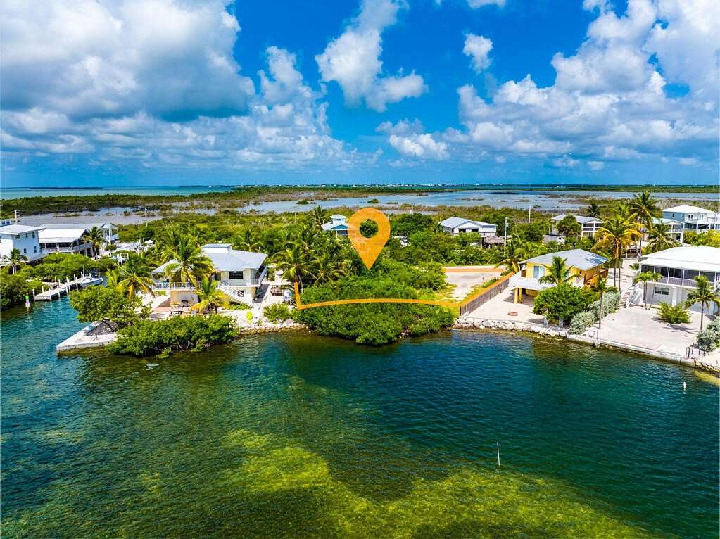 Residential Land for Sale in Ramrod Key, Florida