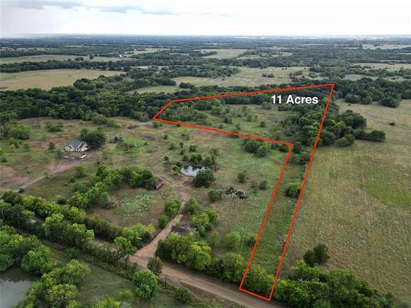 11 Acres of Recreational Land for Sale in Ladonia, Texas