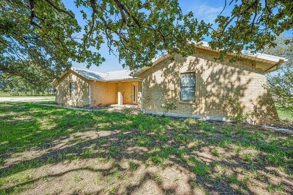 8 Acres of Land with Home for Sale in Stephenville, Texas