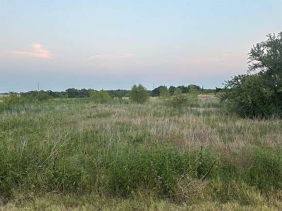 5 Acres of Land for Sale in Cooper, Texas