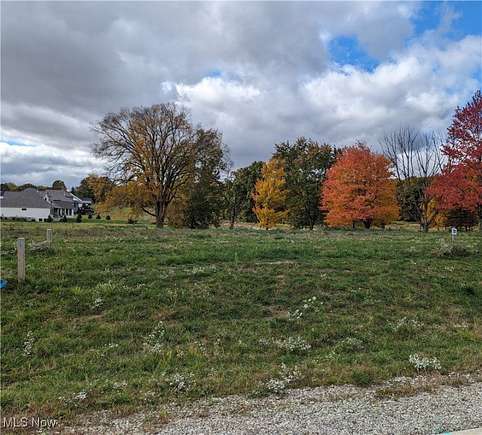 0.631 Acres of Residential Land for Sale in Hinckley, Ohio