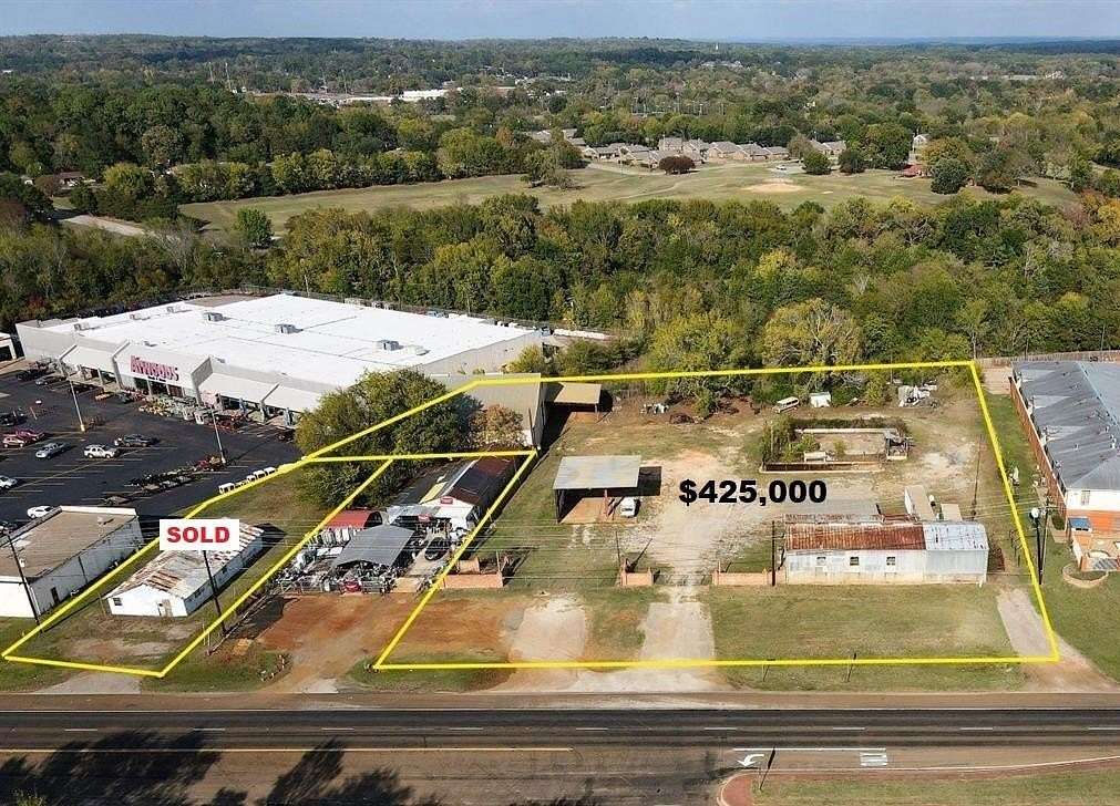 1.829 Acres of Commercial Land for Sale in Jacksonville, Texas