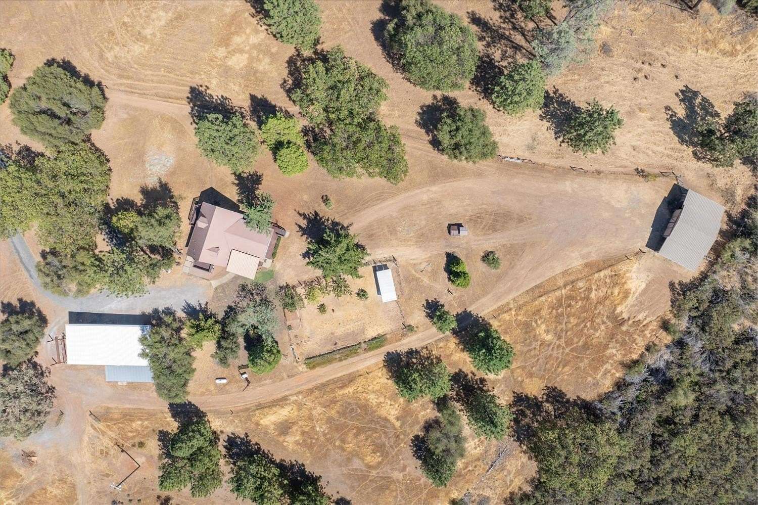 32.59 Acres of Land with Home for Sale in Mountain Ranch, California