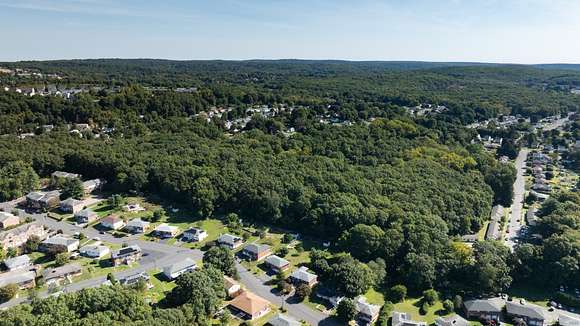 32 Acres of Land for Sale in Waterbury, Connecticut