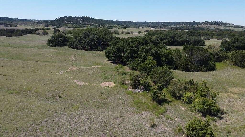 24 Acres of Recreational Land & Farm for Sale in Meridian, Texas