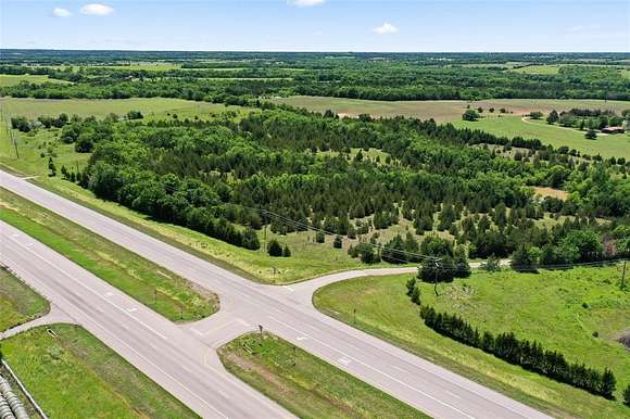 44 Acres of Recreational Land & Farm for Sale in Honey Grove, Texas