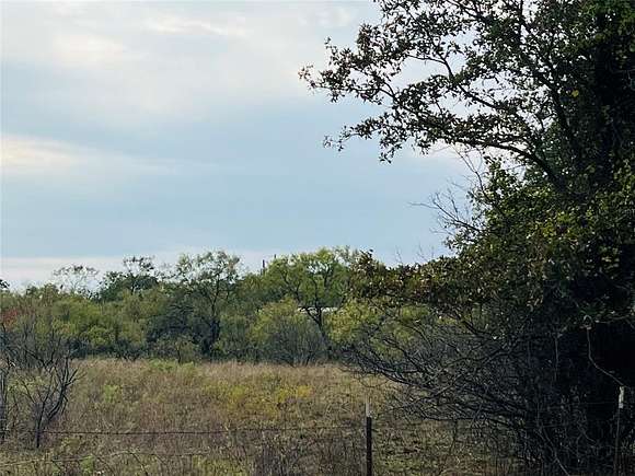 11.04 Acres of Agricultural Land for Sale in Nocona, Texas