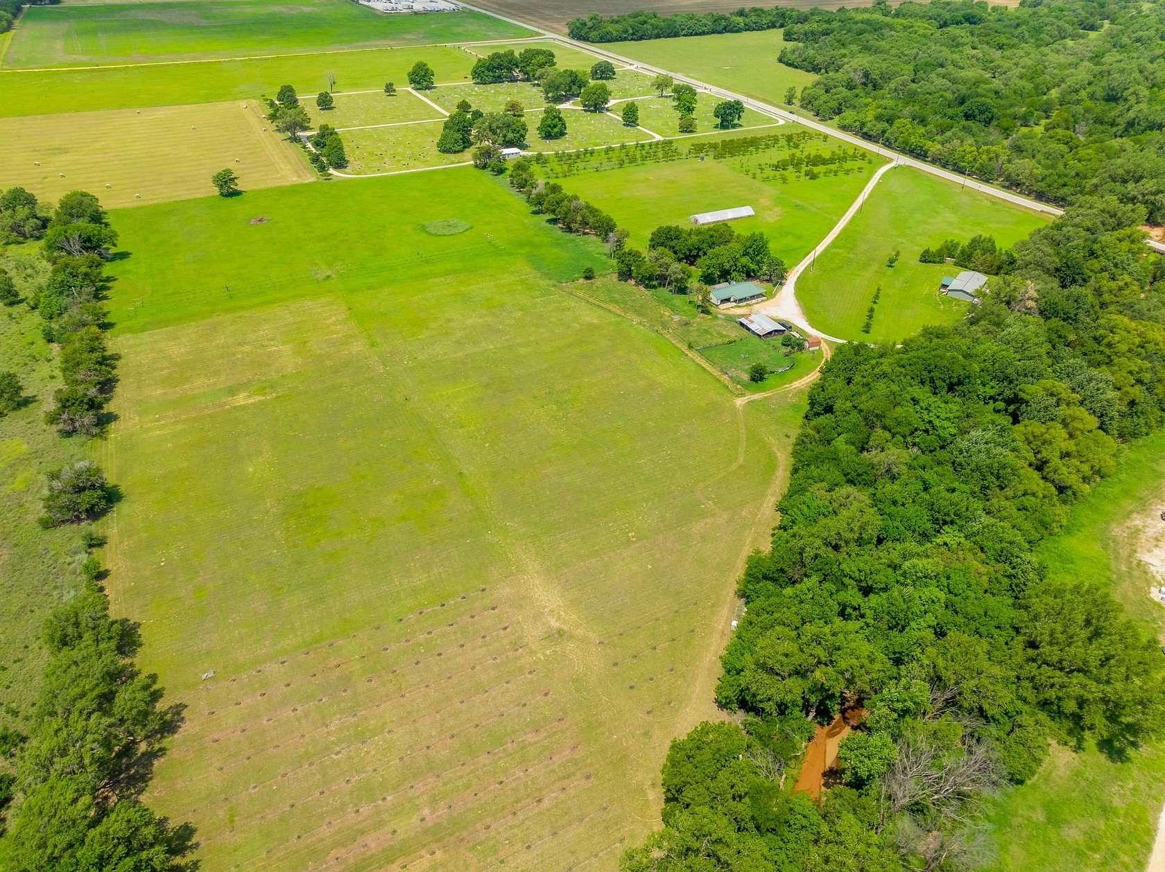 18 Acres of Agricultural Land for Sale in Harper, Kansas