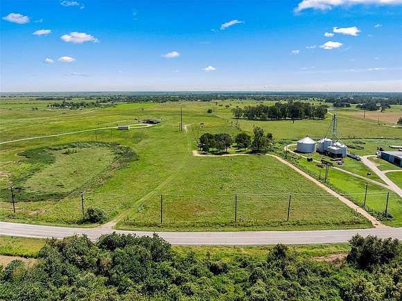 10 Acres of Recreational Land & Farm for Sale in Eagle Lake, Texas