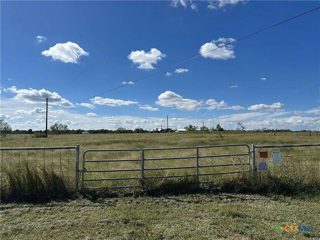 10 Acres of Land for Sale in Gonzales, Texas