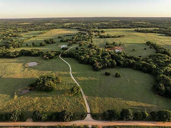 408 Acres of Agricultural Land with Home for Sale in Boley, Oklahoma