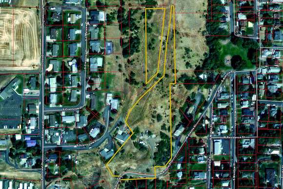 5.18 Acres of Residential Land for Sale in Colfax, Washington