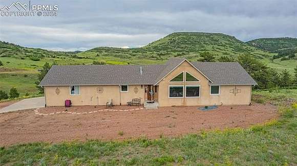 55.25 Acres of Land with Home for Sale in Cañon City, Colorado