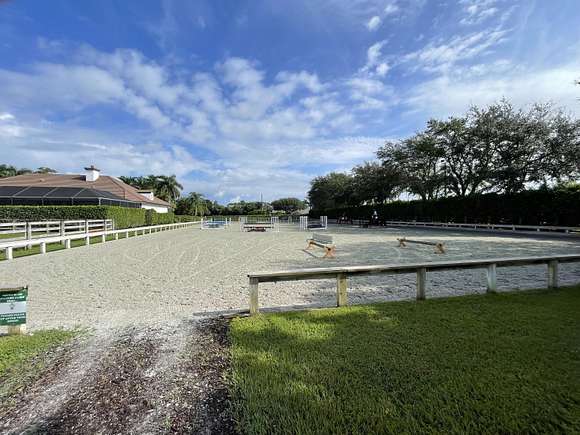 2.133 Acres of Improved Residential Land for Lease in Wellington, Florida