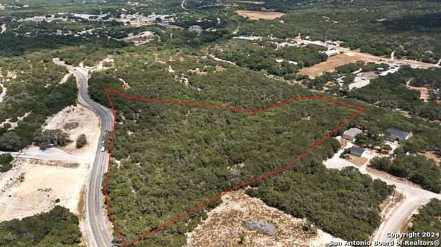 10 Acres of Recreational Land for Sale in Lakehills, Texas