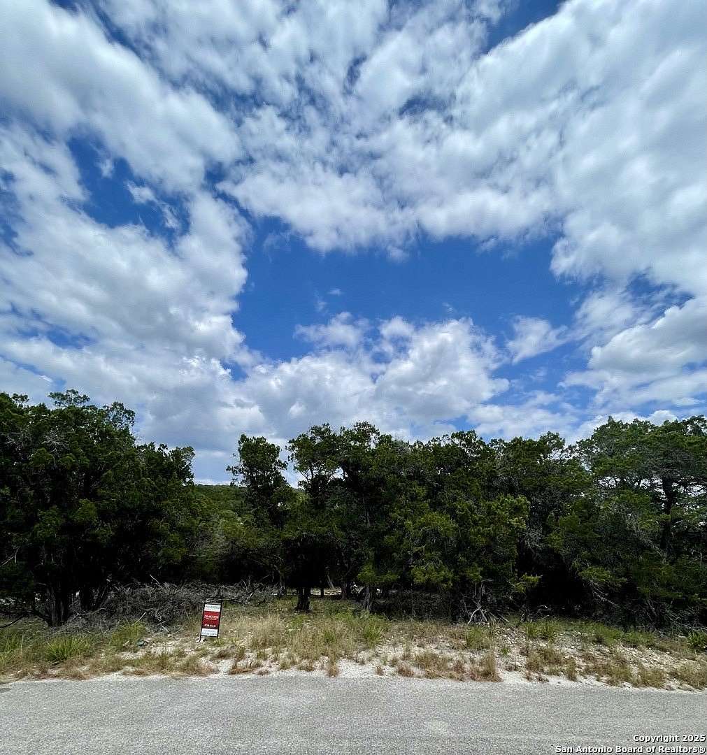 0.72 Acres of Residential Land for Sale in Lakehills, Texas