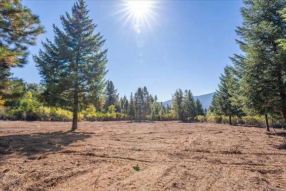 5 Acres of Residential Land for Sale in Mount Shasta, California