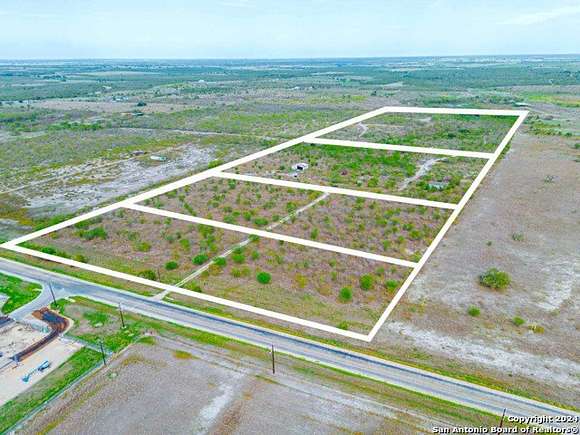 10.01 Acres of Land for Sale in Falls City, Texas