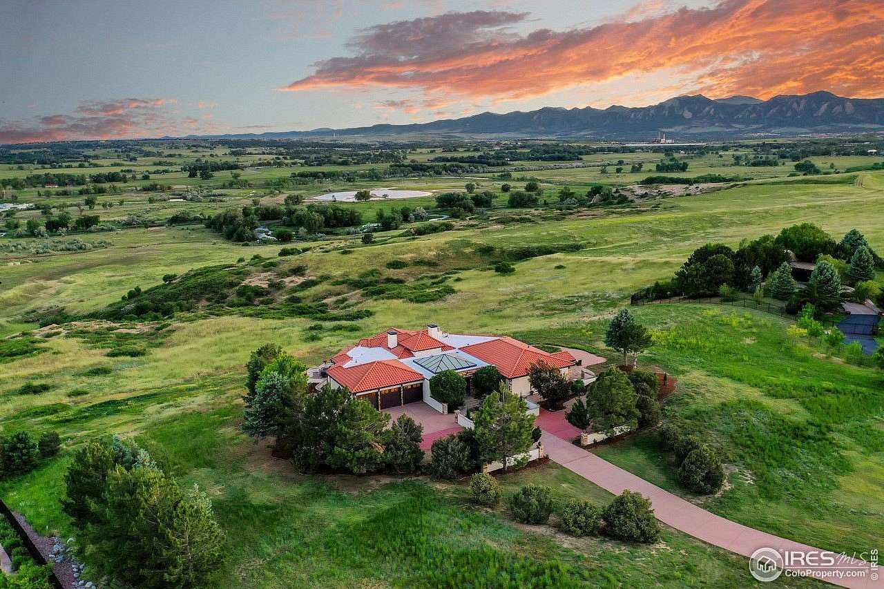 2.1 Acres of Residential Land with Home for Sale in Boulder, Colorado