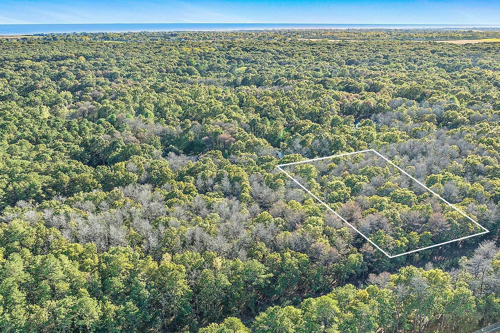 1.01 Acres of Residential Land for Sale in Wainscott, New York