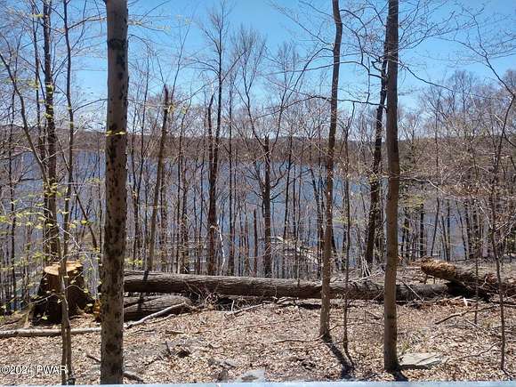 0.36 Acres of Residential Land for Sale in Lake Ariel, Pennsylvania