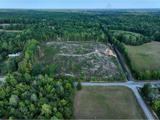 10 Acres of Residential Land for Sale in Florence, Alabama