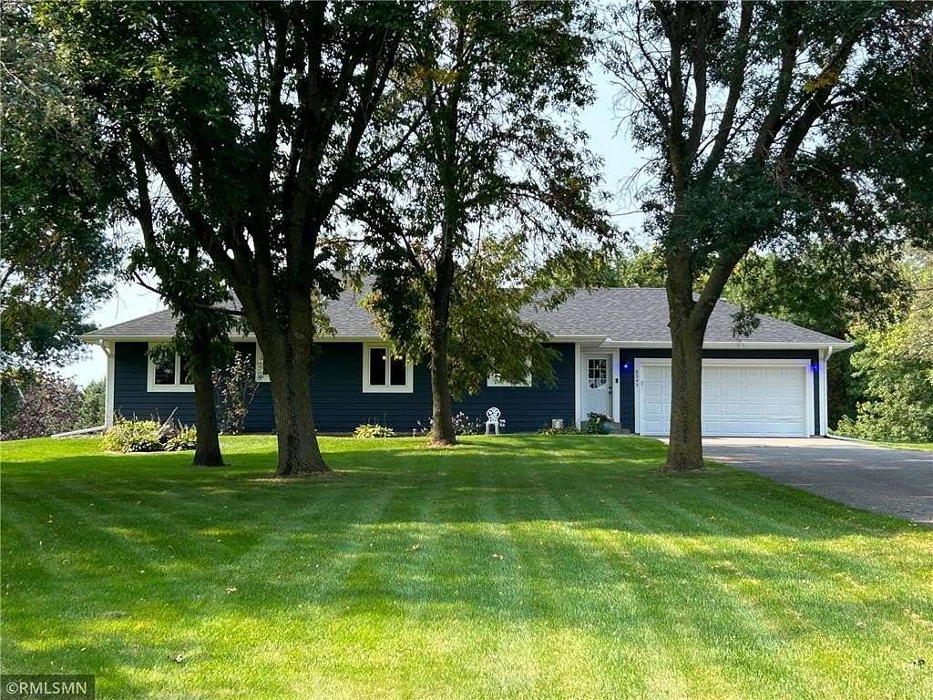 2.306 Acres of Residential Land with Home for Sale in Albertville, Minnesota