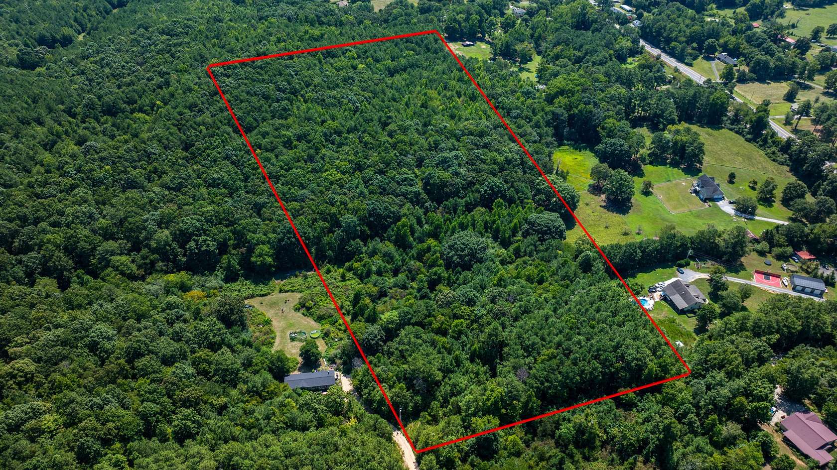 7.94 Acres of Residential Land for Sale in LaFayette, Georgia