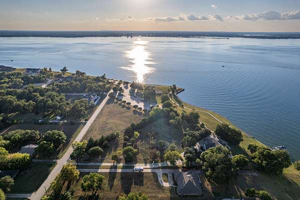 2.15 Acres of Residential Land for Sale in Heath, Texas