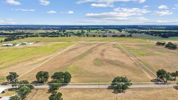 12.962 Acres of Land for Sale in Stephenville, Texas