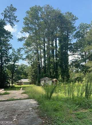 0.9 Acres of Residential Land for Sale in Roanoke, Alabama