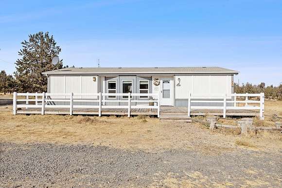 5.89 Acres of Land with Home for Sale in Prineville, Oregon