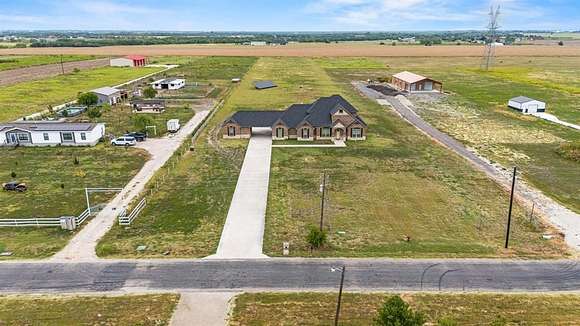 4.358 Acres of Residential Land with Home for Sale in Ferris, Texas