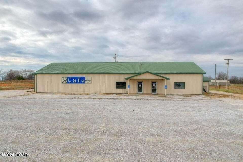 4 Acres of Improved Commercial Land for Sale in Diamond, Missouri