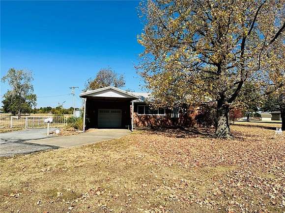 5.6 Acres of Land with Home for Sale in Columbus, Kansas